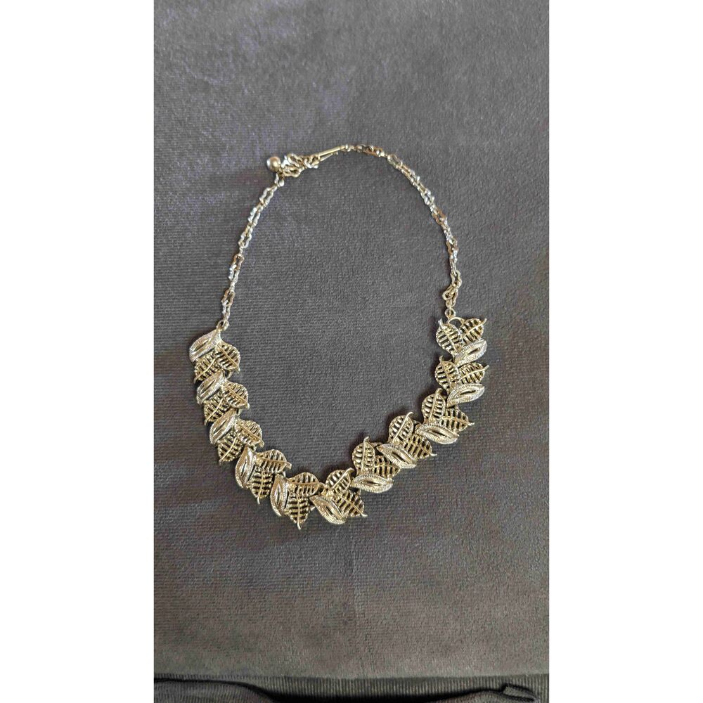 Coro Gold Chunky Leaf Design Collar Necklace